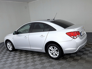 Chevrolet Cruze Facelift 1.6 91kW (4 фото из 7)