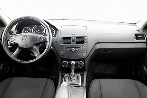 Mercedes-Benz C 200 Elegance ATM 2.1 CDI 100kW (5 фото из 8)
