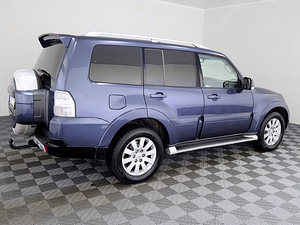 Mitsubishi Pajero Luxury ATM 3.2 DI-D 125kW (3 фото из 8)