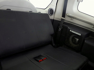 Mitsubishi Pajero Luxury ATM 3.2 DI-D 125kW (8 фото из 8)
