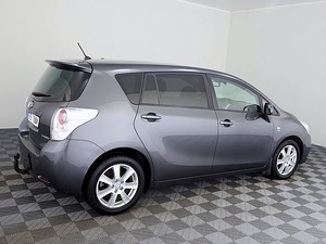 Toyota Verso Linea Sol 2.2 D-CAT 130kW (3 foto / 9)