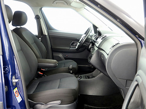 Skoda Roomster Comfortline Facelift 1.6 TDI 77kW (6 фото из 7)