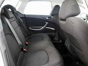 Citroen C5 Elegance Facelift ATM 1.6 115kW (7 фото из 8)