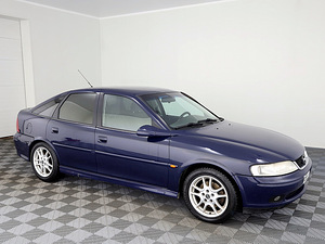 Opel Vectra Sport Edition 2.0 100kW (1 фото из 7)