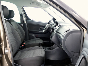 Skoda Roomster Comfortline Facelift 1.2 63kW (6 foto / 7)
