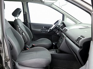 Volkswagen Sharan Comfortline Facelift ATM 1.9 TDI 85kW (6 foto / 8)