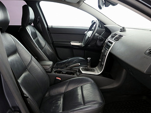 Volvo V50 Summum 2.0 D4 100kW (6 foto / 7)