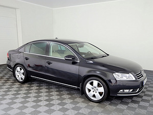 Volkswagen Passat Highline Facelift ATM 2.0 155kW (1 foto / 7)
