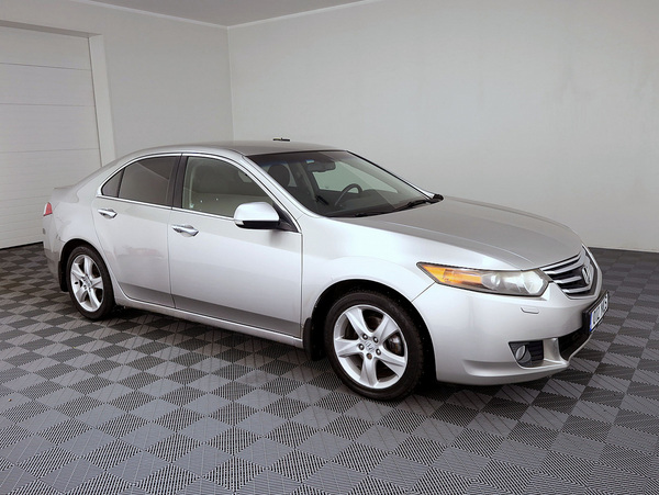 Honda Accord Elegance ATM 2.0 115kW