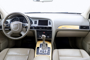Audi A6 Comfortline Quattro ATM 3.0 TDI 171kW (5 foto / 8)