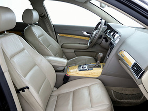 Audi A6 Comfortline Quattro ATM 3.0 TDI 171kW (6 foto / 8)