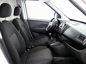 Opel Combo Maxi Van 1.2 CDTi 66kW (6 foto / 8)