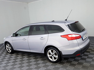Ford Focus Comfort ATM 1.6 92kW (4 foto / 7)