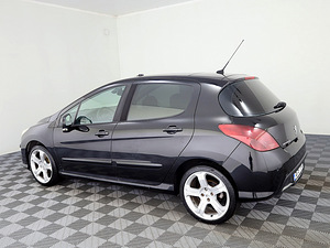 Peugeot 308 Elegance 2.0 HDi 100kW (4 foto / 9)