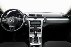 Volkswagen Passat Comfortline ATM 2.0 TDI 103kW (5 foto / 7)