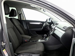 Volkswagen Passat Comfortline ATM 2.0 TDI 103kW (6 foto / 7)