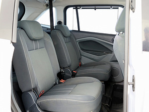 Ford Grand C-Max Comfort 1.6 92kW (7 foto / 8)