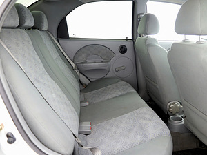 Chevrolet Aveo Comfort 1.4 61kW (7 foto / 7)