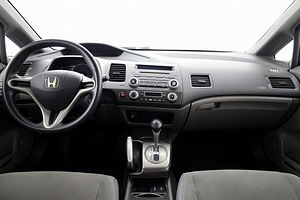 Honda Civic Elegance ATM 1.8 103kW (5 foto / 7)