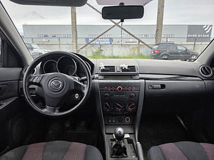 Mazda 3 Elegance 1.6 77kW (5 foto / 7)