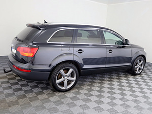 Audi Q7 Highline ATM 3.0 TDI 171kW (3 foto / 9)