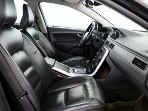Volvo V70 Summum Facelift ATM 1.6 D4 84kW (6 foto / 8)