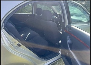 Toyota Avensis 2.0 108kW (8 foto / 10)