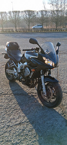 Yamaha fz6 (4 foto / 8)