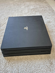 PS4 Pro + PS VR + 2 контроллера + игры (8 фото из 9)