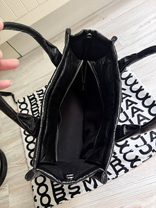 Marc Jacobs The Shiny Crinkle Medium Tote Bag (6 foto / 8)