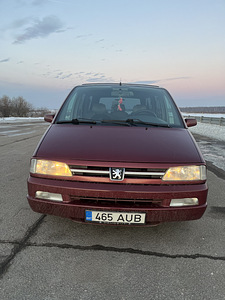 Peugeot 806 (1 foto / 8)