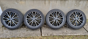 Toyota 18" valuveljed (1 foto / 8)