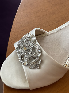 Pruudi kingad firmalt Monsoon bridal, suurus 38, nagu uued! (2 foto / 7)