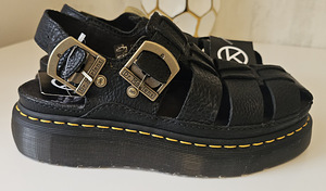 Dr. Martens (1 foto / 3)