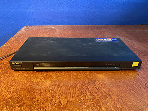 Sony DVP-NS76H (1 foto / 1)