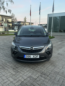 Opel zafira tourer (3 foto / 15)