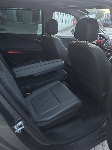 Opel zafira tourer (12 foto / 15)