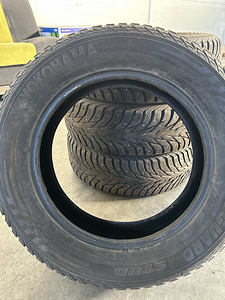 235/60 R 18 (4 foto / 4)