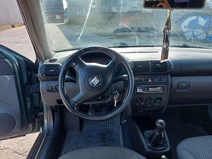 M:seat leon 03 1.9 tdi 81 kw (6 foto / 11)