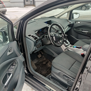 Ford grand c-max 7 istet 2.0 120kw diisel 2011 (12 foto / 12)