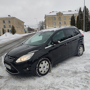 Ford grand c-max 7 istet 2.0 120kw diisel 2011 (1 foto / 12)