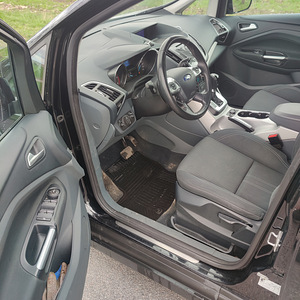 Ford grand c-max 7 istet 2.0 120kw diisel 2011 (7 foto / 12)