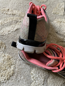Tossud Skechers, s. 36 (4 foto / 4)