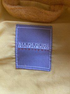 NAPAPIJRI mantel s.M (6 foto / 8)