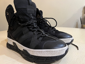 Burberry talvesaapad (6 foto / 6)