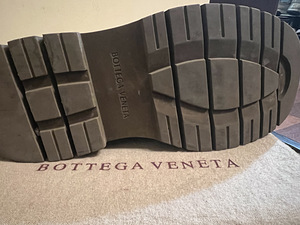 Bottega Veneta naiste nahksaapad, s 40 (6 foto / 6)