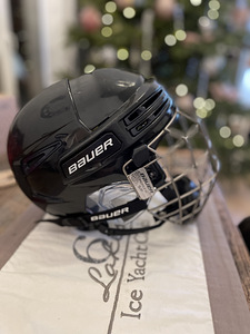 BAUER Profile III Reakt 75 jäähoki kiiver 51-55.5 cm