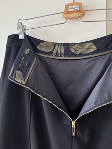 Юбка Ted Baker Raees, стрейч, миди, размер 5 (8 фото из 10)