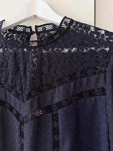 Ted Baker Shilli Animal Mesh Lace Swing Top (5 foto / 10)