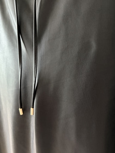 Mint Velvet Faux Leather Crop Wide Trousers naiste püksid (5 foto / 9)